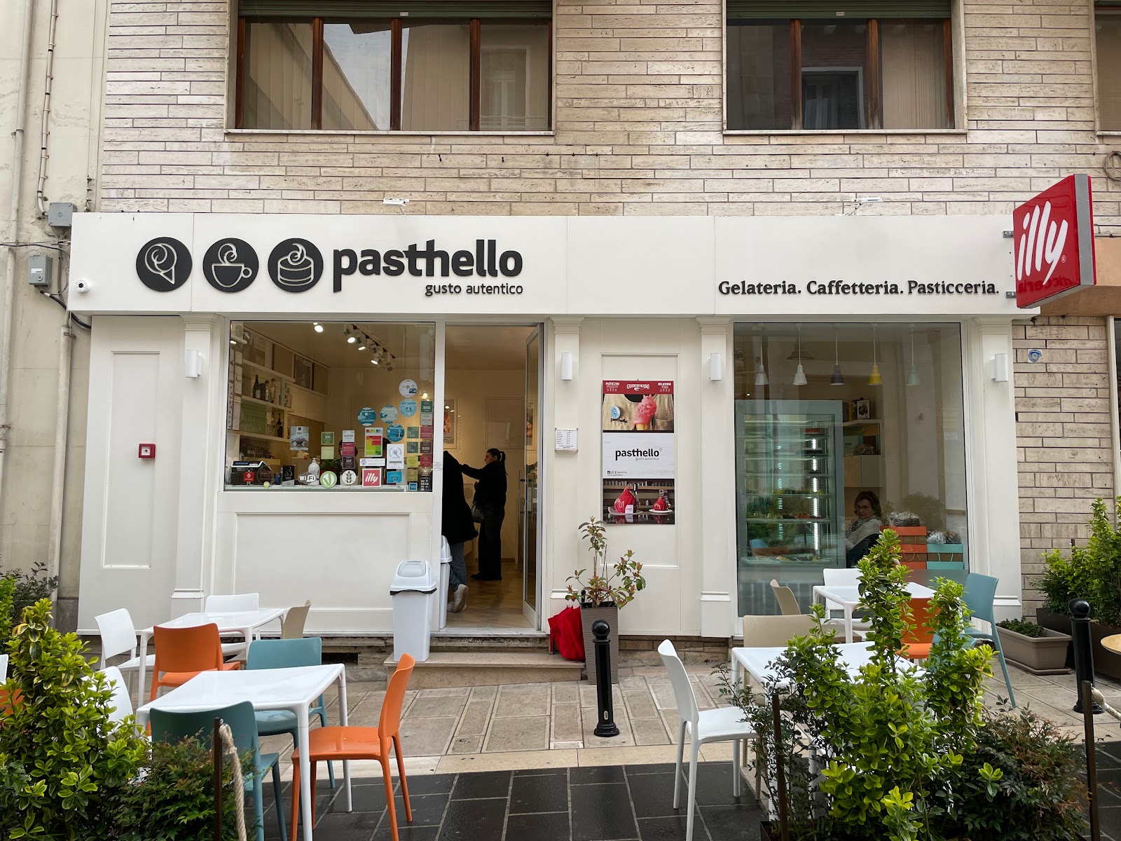 Foto di Pasthello | Pasticceria, gelateria, caffetteria
