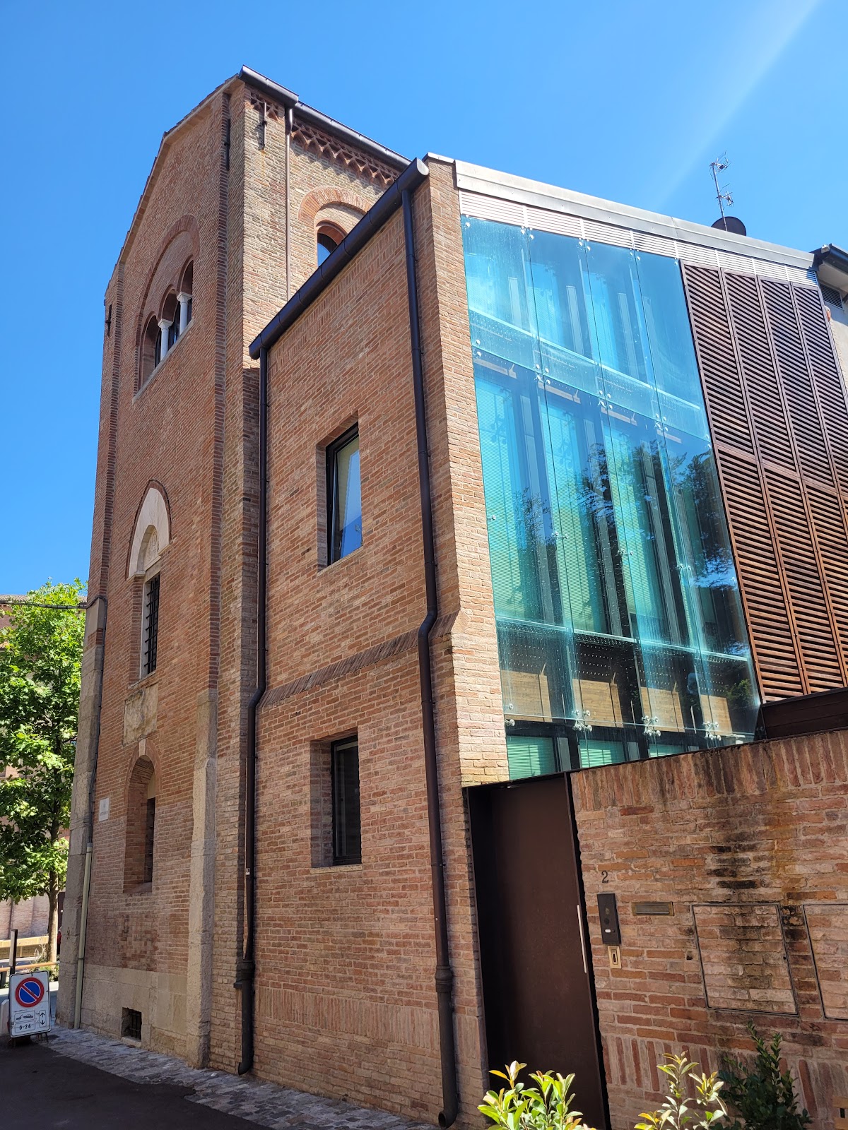 Foto di Ex Cattedrale di Santa Colomba