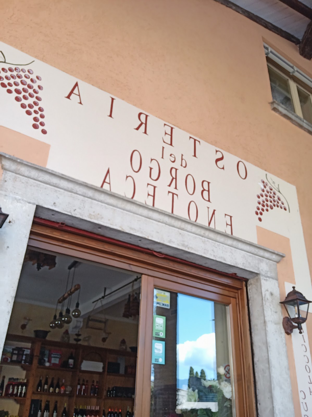 Foto di Ristorante La Taverna del Borgo - Gardone Riviera (bs)