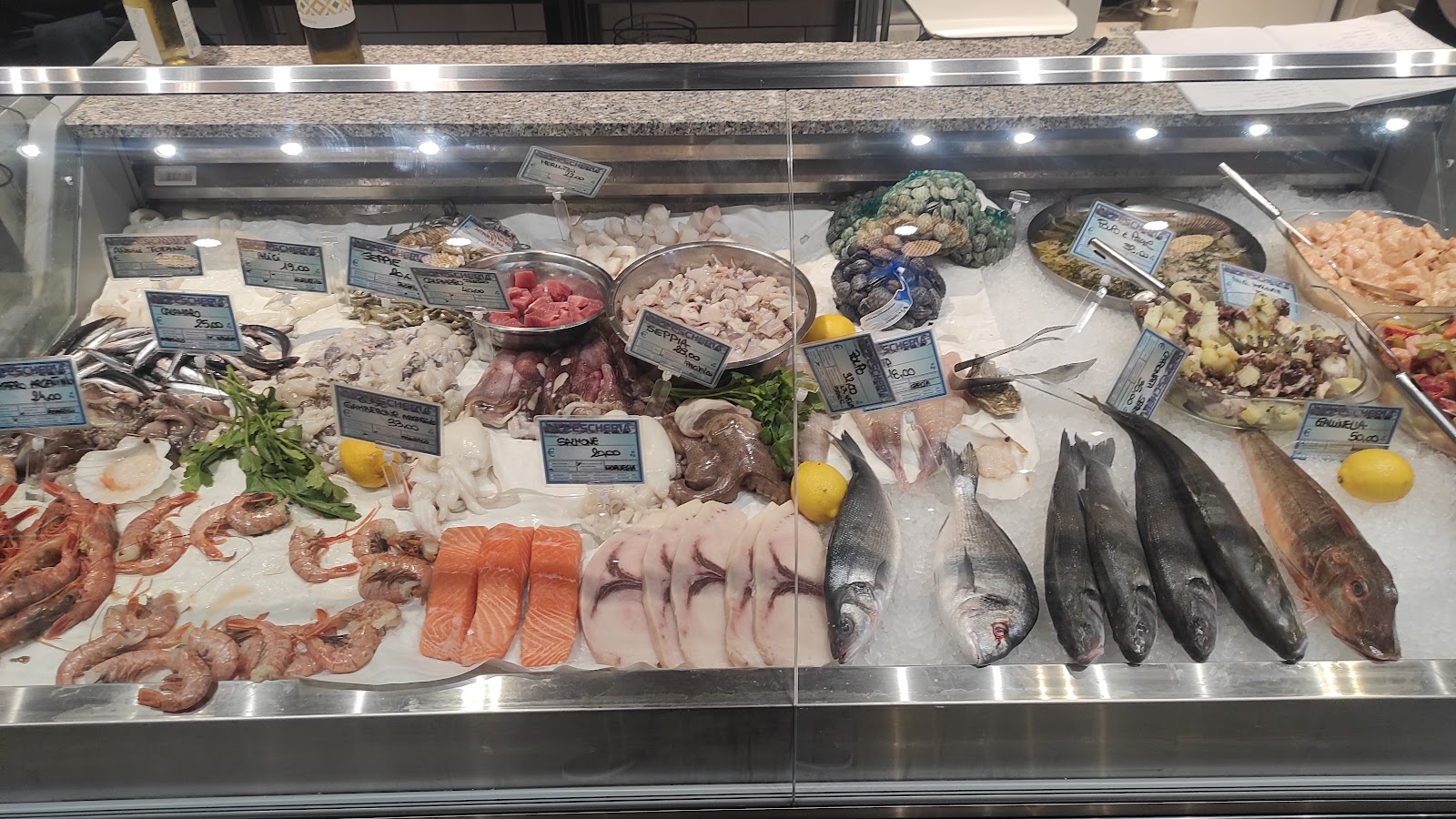 Foto di Stopesce - Pescheria con cucina